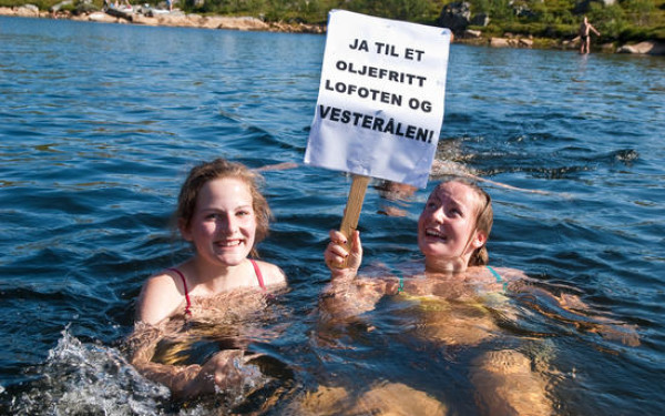 Mange stemmer bidrar i debatten om oljen&aelig;ringens inntog i Lofoten, Vester&aring;len og Senja. Forskerne fors&oslash;ker &aring; finne system i stemmene. Foto: Carl-Frederic Salicath / Natur og ungdom
